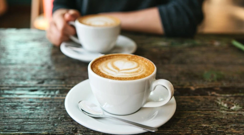 Flat White vs. Latte: Perbandingan Rasa dan Cara Membuatnya